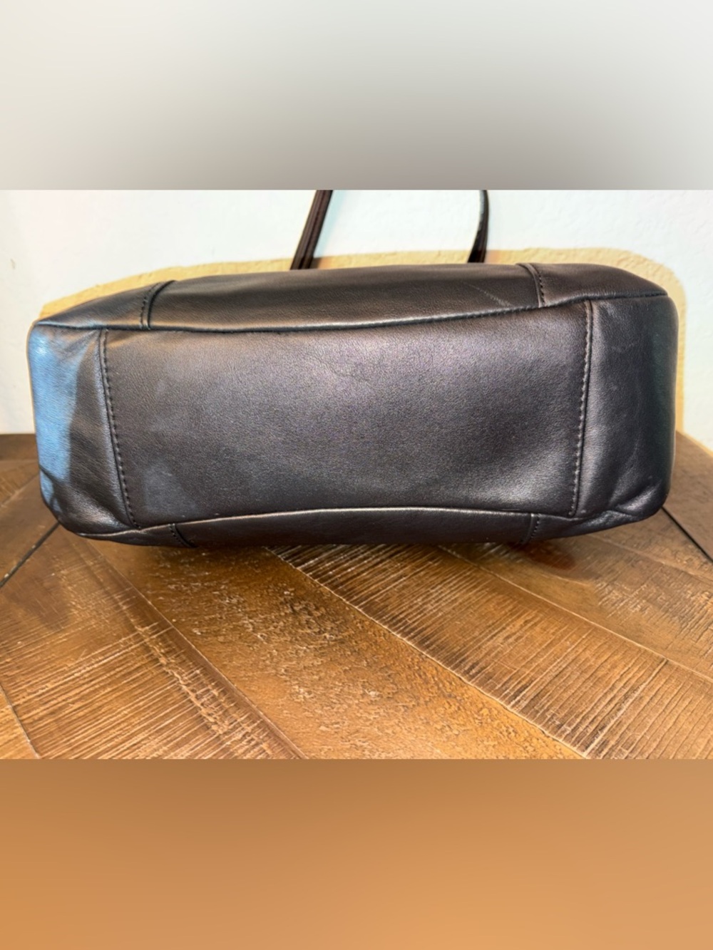 🖤 Coach Black Leather Tote Shoulder Bag | Classic Zip Pocket - Picture 5 of 7